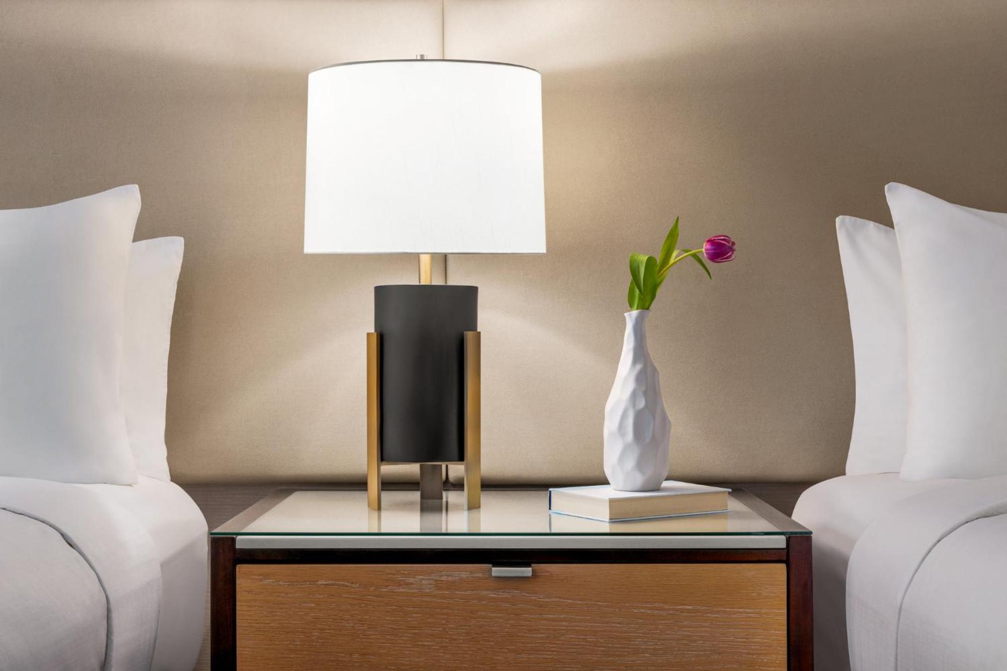 Crowne Plaza Edison By Ihg Hotel Buitenkant foto