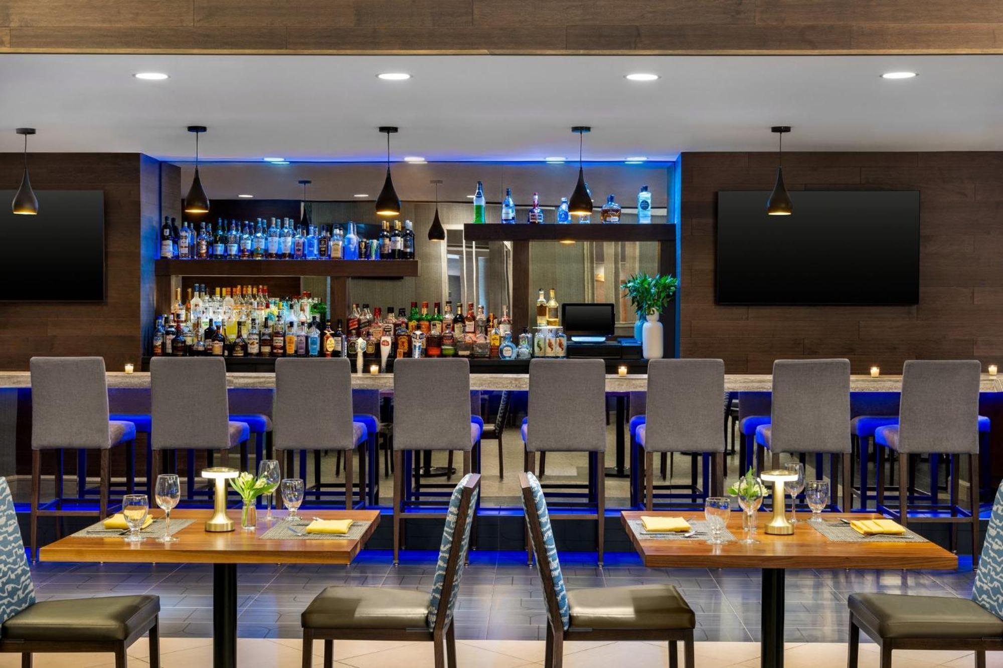 Crowne Plaza Edison By Ihg Hotel Buitenkant foto