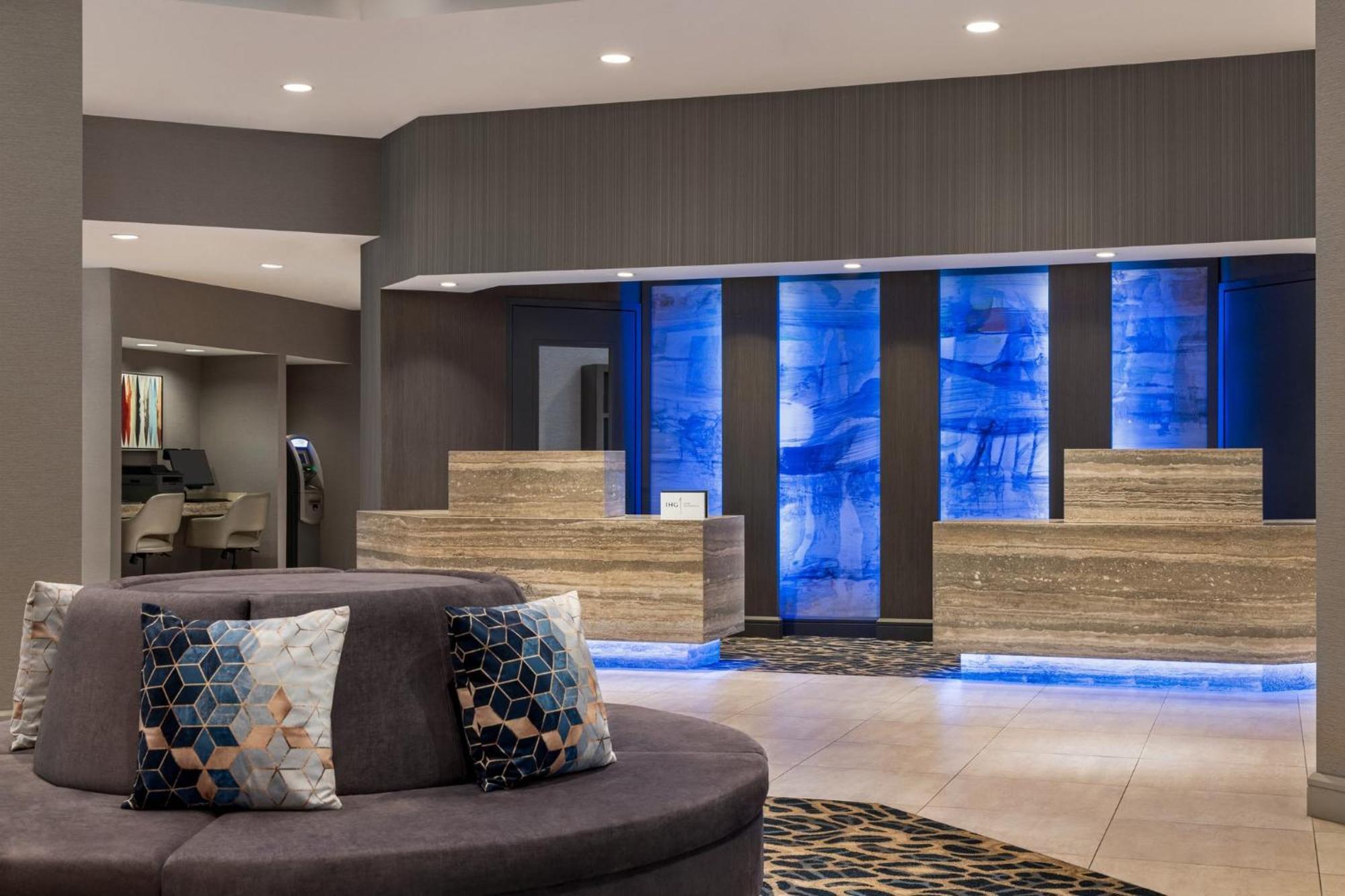 Crowne Plaza Edison By Ihg Hotel Buitenkant foto