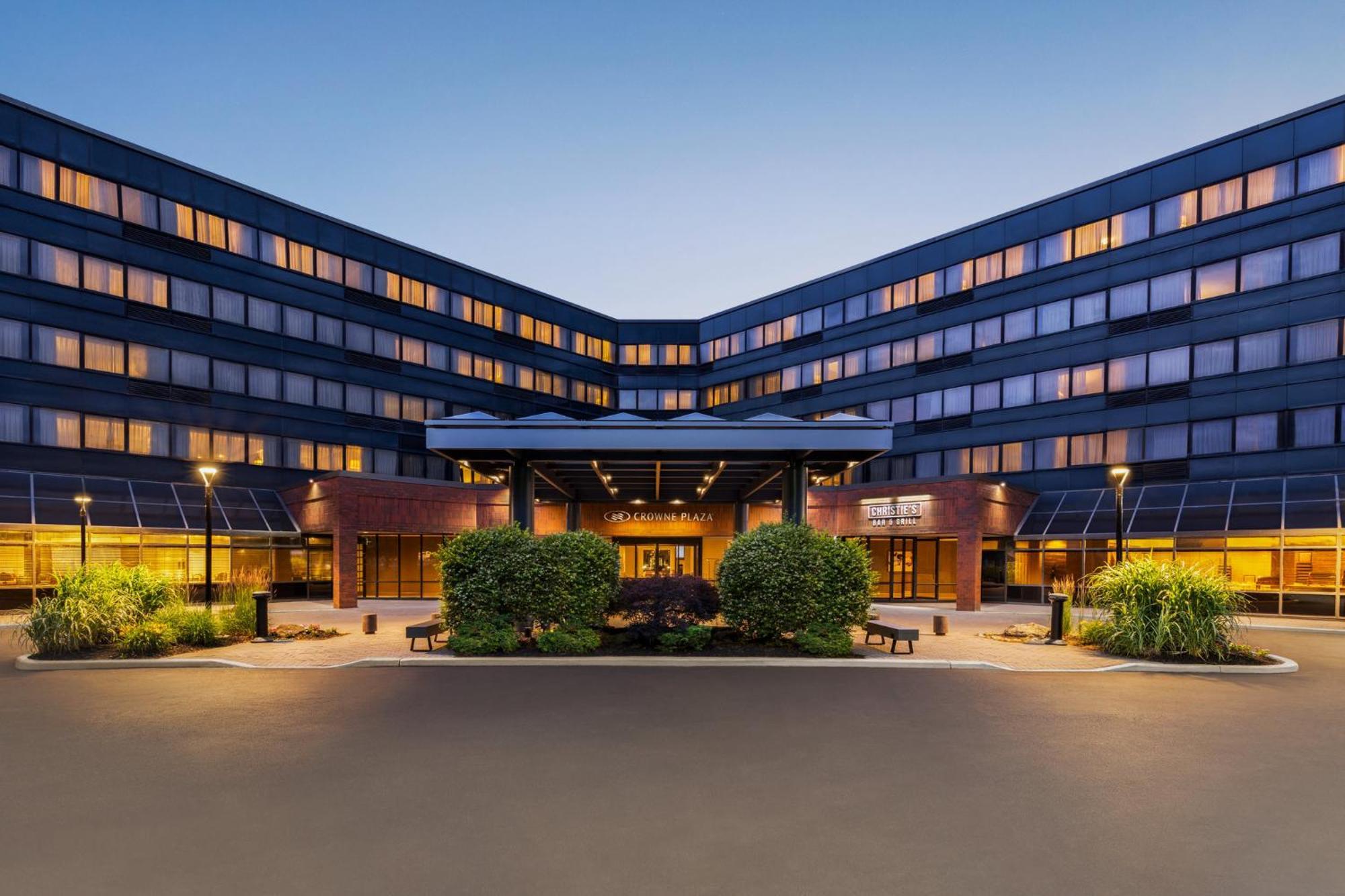 Crowne Plaza Edison By Ihg Hotel Buitenkant foto