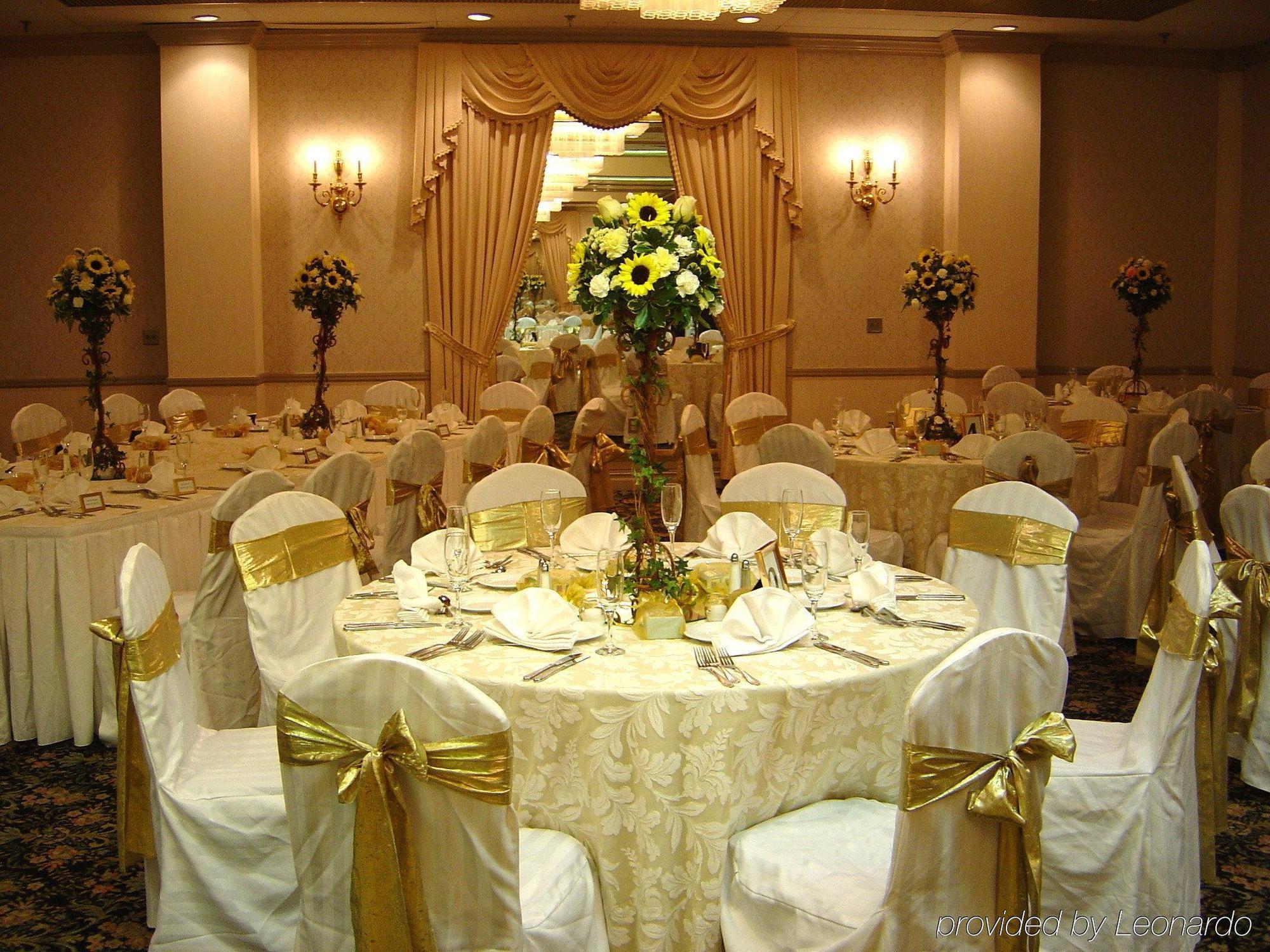 Crowne Plaza Edison By Ihg Hotel Restaurant foto